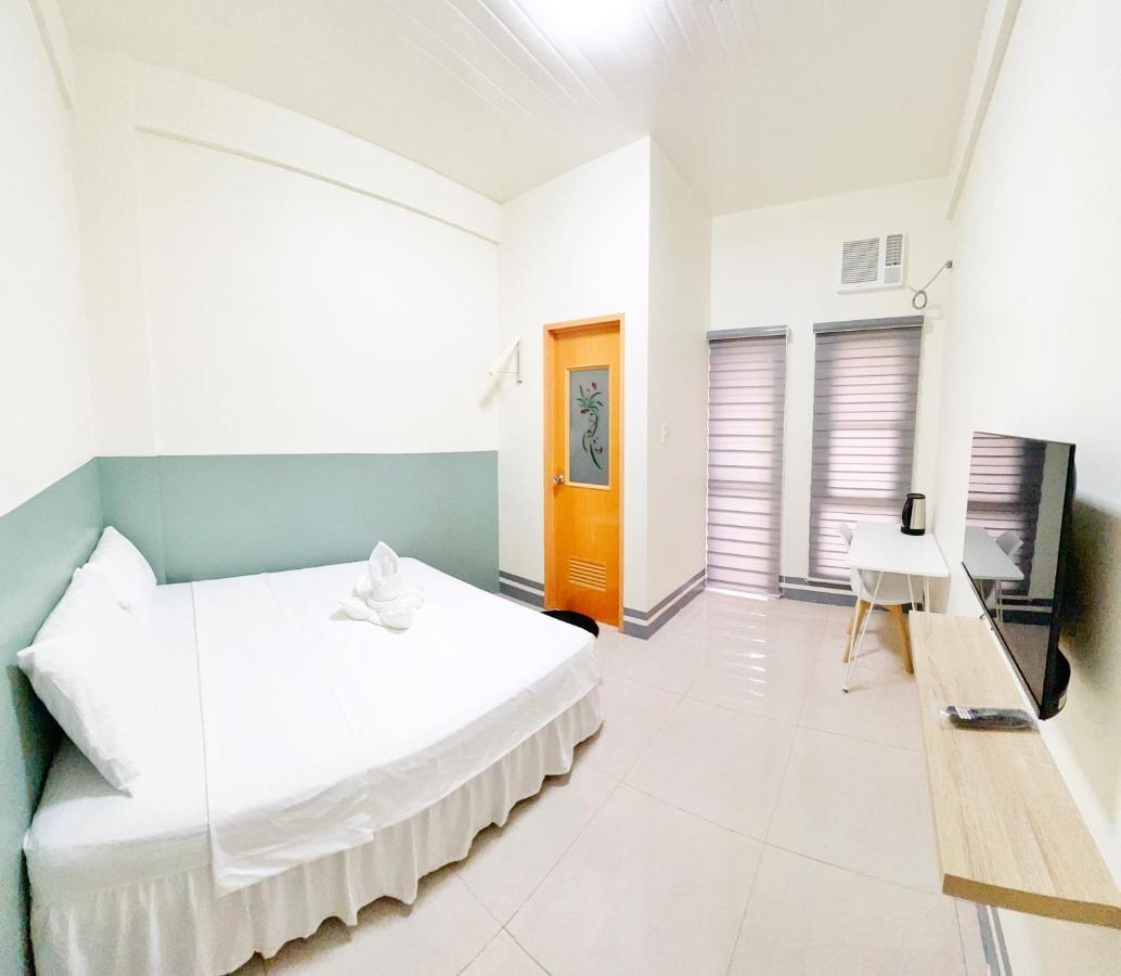 Verra Inn Tagaytay City Dış mekan fotoğraf